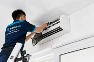Jasa Cuci Besar AC / Overhaul AC oleh teknisi teknisita.id Makassar – 0,5 – 1 PK